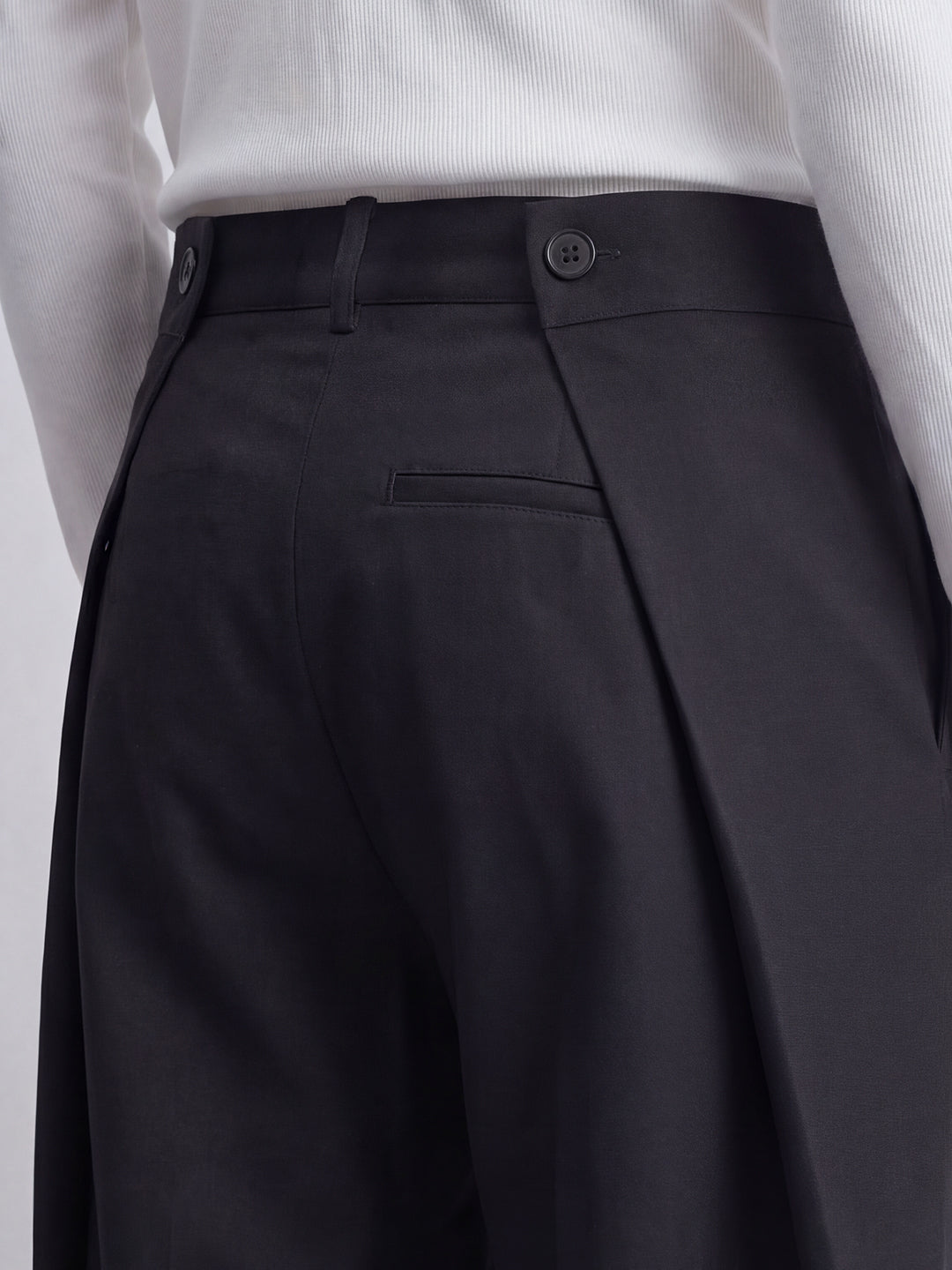 Black Switch-Flip Pleated Trousers