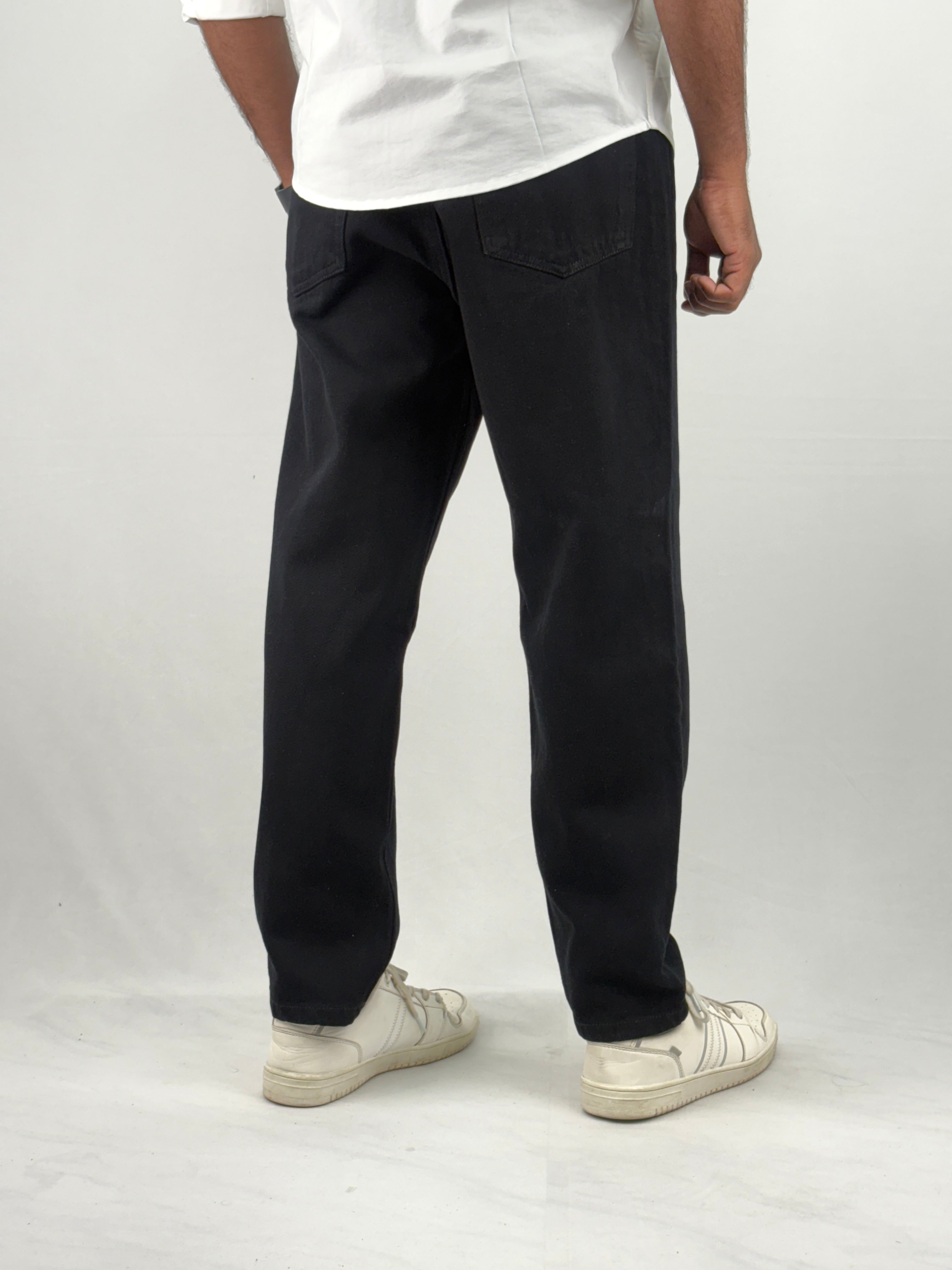 Black Semi Baggy Jeans