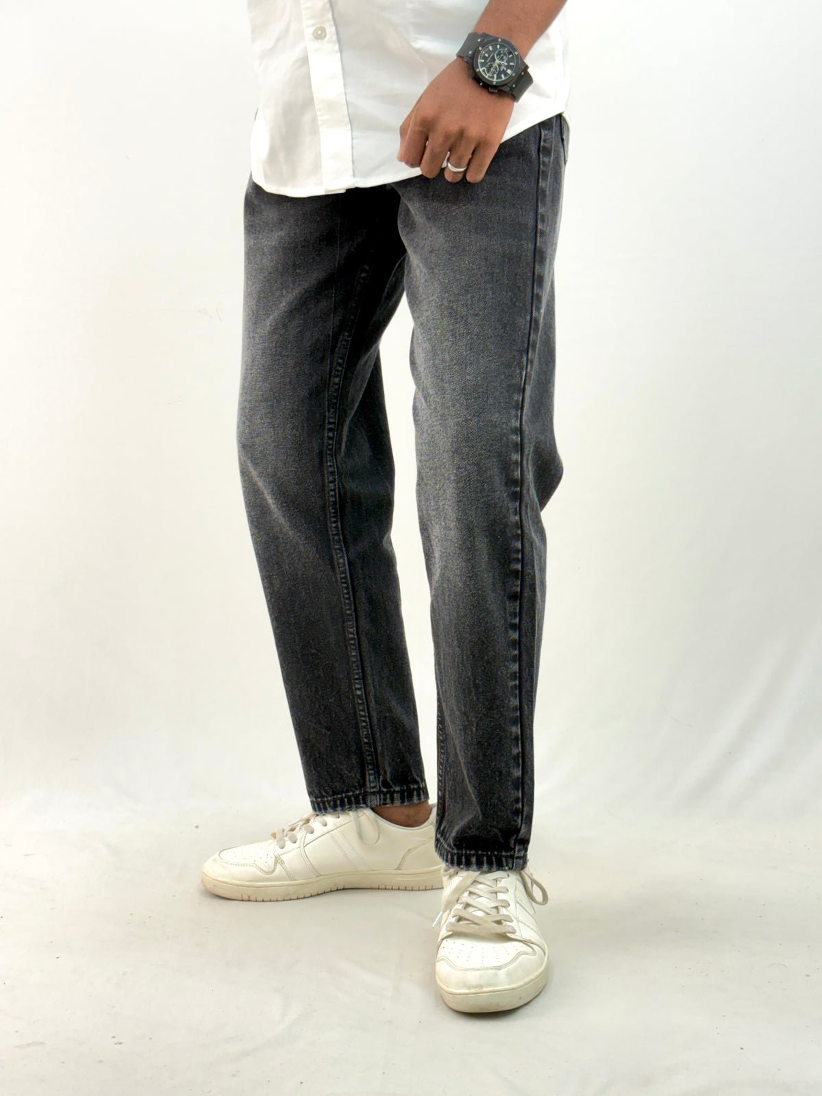 Black Shade Semi Baggy Jean 1