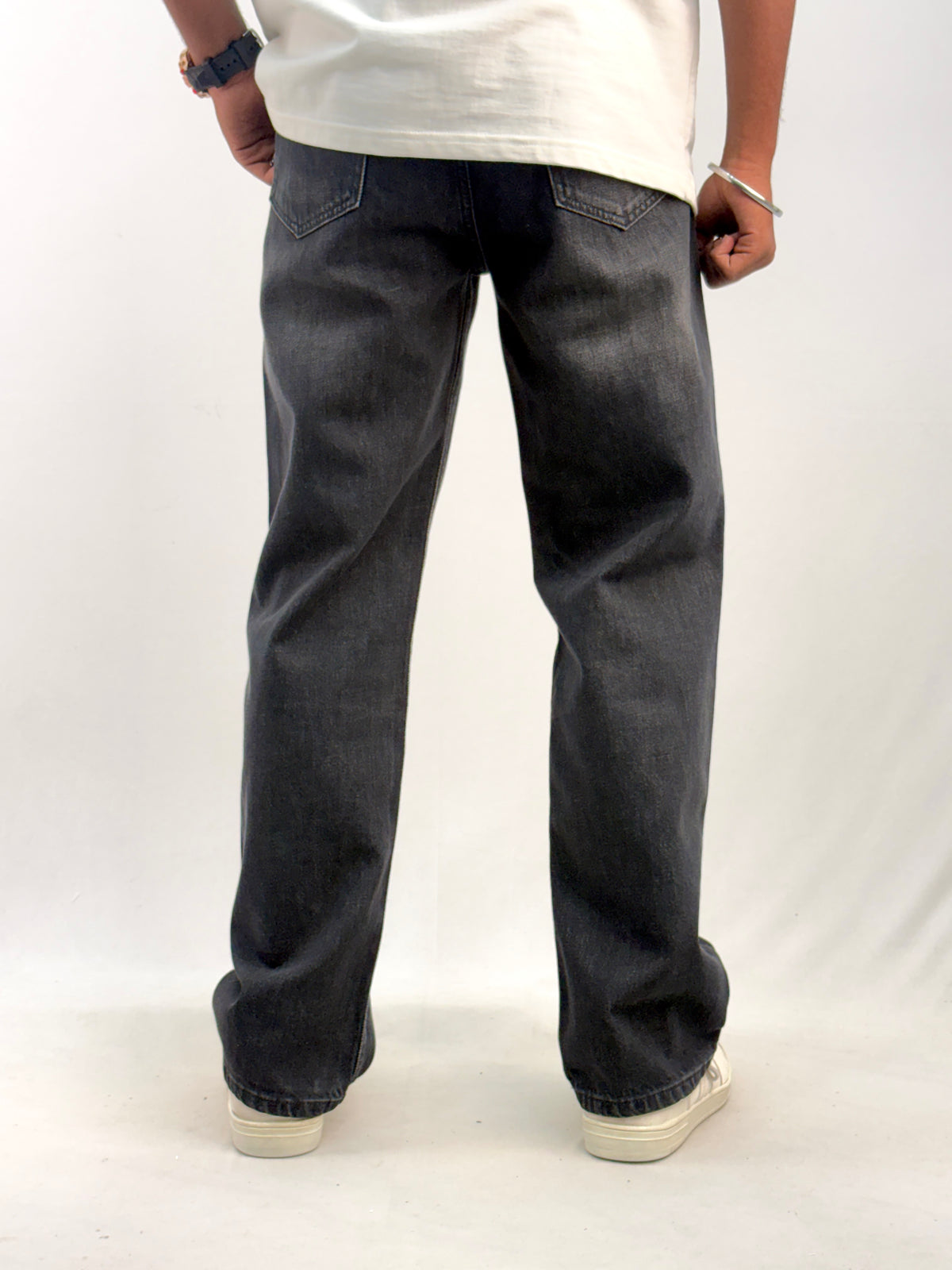 Dark Black Straight Fit Jean 7