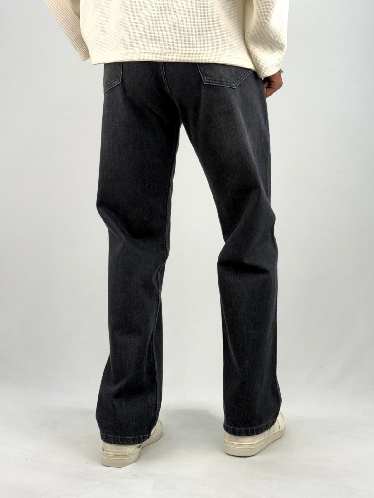 Dark Black Straight Fit Jean 1