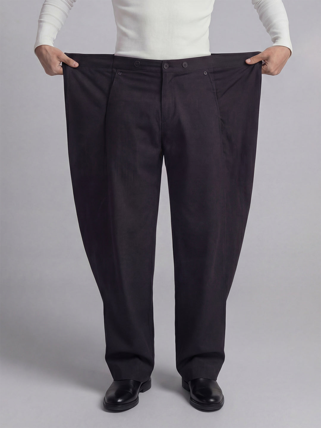 Black Switch-Flip Pleated Trousers