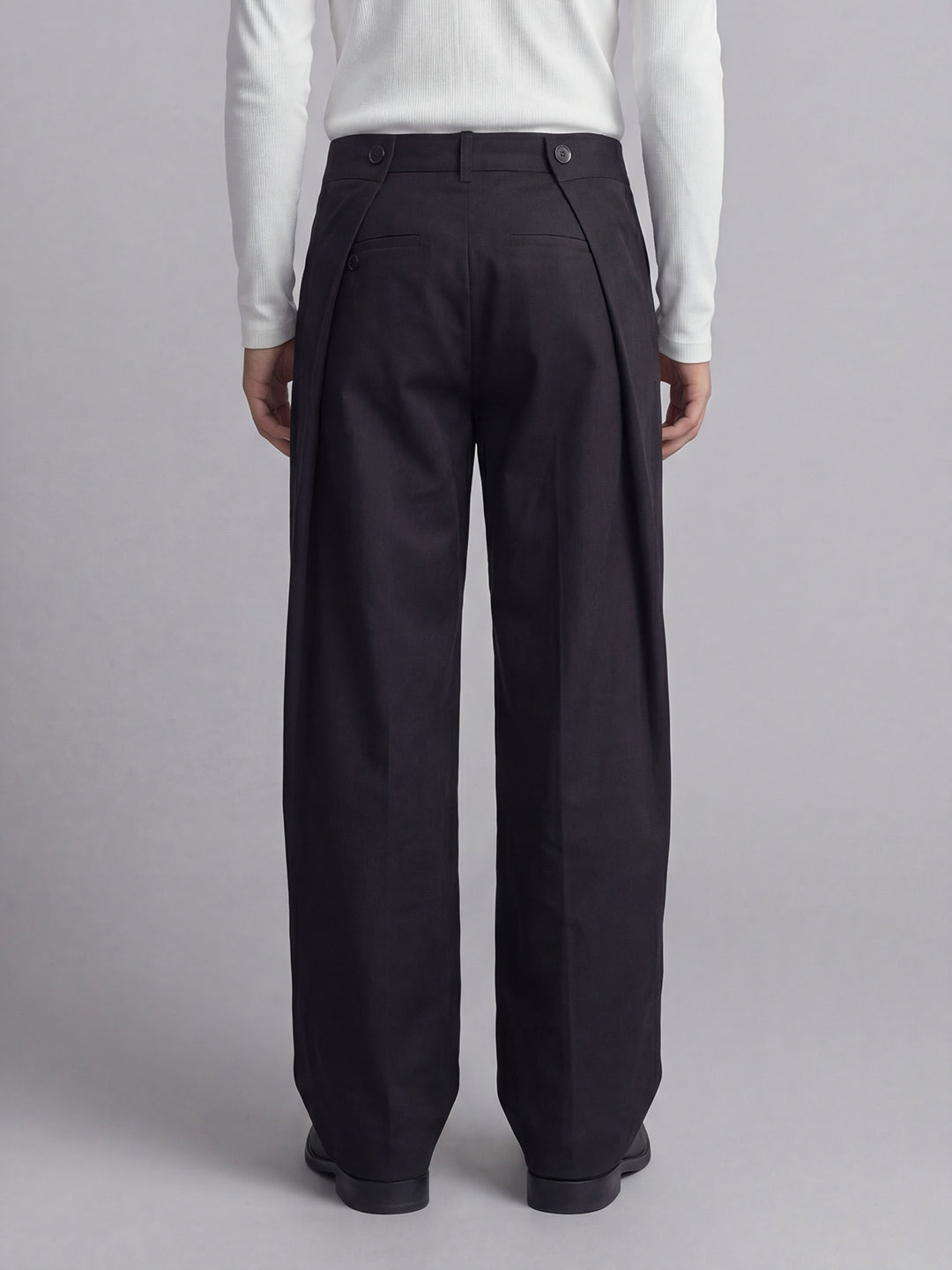 Black Switch-Flip Pleated Trousers